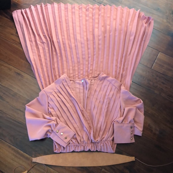 SHEIN | Surplice neck drop shoulder pleated dress - Picture 13 of 14